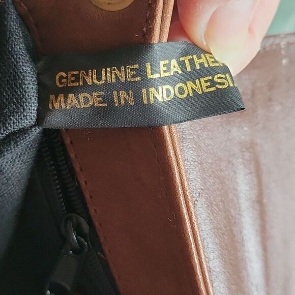 JG Hook Leather Bag - Picture 7 of 11